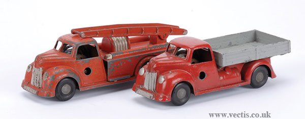 Chad Valley Wee-kin Wagon & Fire Engine