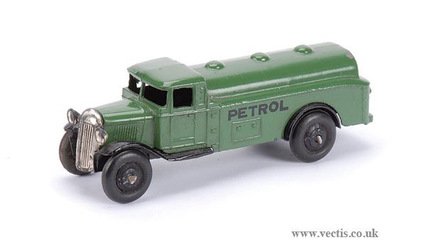 Dinky No.25D Petrol Tank Wagon