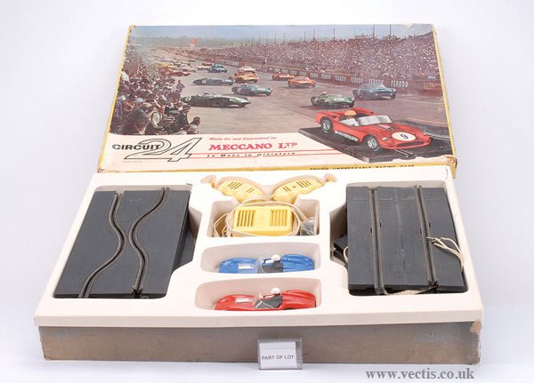 Meccano Circuit 24 Slot Car Racing Sets