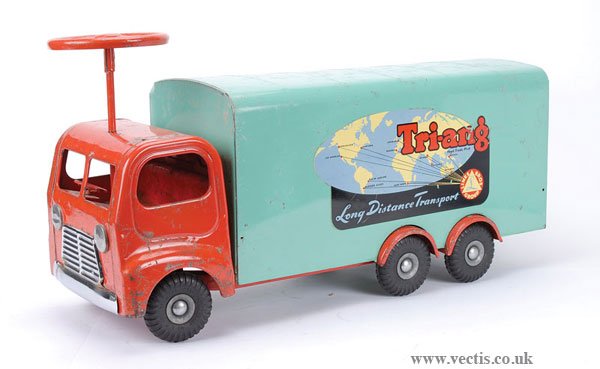 Triang 400 Series 6-wheel Transport Van