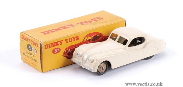 Dinky No.157 Jaguar XK120 Coupe