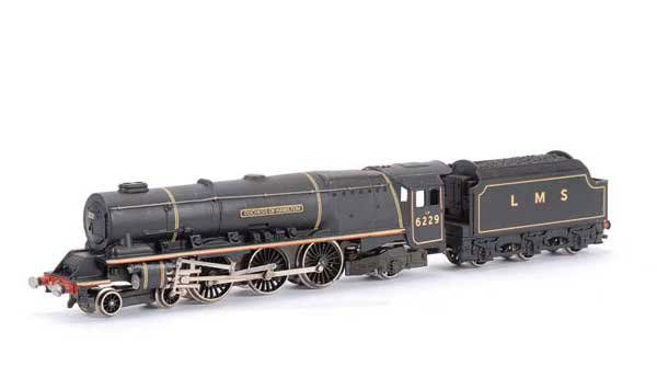 Wrenn W2241 4-6-2 No.6229 Duchess of Hamilton: Wrenn W2241 (unboxed) 4-6-2 LMS lined black Princess Coronation Class Loco No.6229 "Duchess of Hamilton", small lining loss to both cab sides, condition Excellent.
