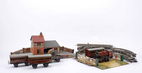Bing/Hornby Locos/Rolling Stock/Accessories: Bing/Hornby O Gauge Locomotives, Rolling Stock and Accessories consisting of an 0-4-0 Loco (note Loco only) maroon No.6100, Clockwork together with 3 x 1st/3rd LMS Coaches Nos.3231, Hornby O Gauge SR