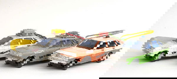 Unconfimred manufacture group of VW Passat: A group of VW Passat Models of unconfirmed manufacture (1) Rally version with accessories "Shell", (2) Rally version - white with accessories and Shell advertising, (3) Continental Police Car - green,