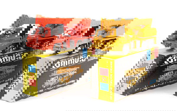 Tomica 2 X No.72 Unic Mobile Crane Truck