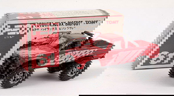 tomica toyota hilux