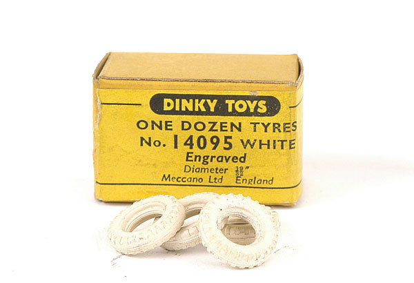Dinky No.14095 Trade Box of 12 x treaded tyres