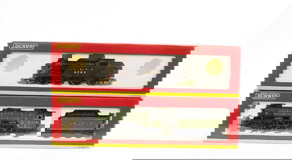 Hornby R2265 4-6-2 LNER A3 Class Loco: Hornby R2265 4-6-2 LNER apple green A3 Class Locomotive and Tender No.2751 "Humorist", R2269 0-6-2 LNER lined black N2 Class Tank Locomotive No.4753, both Locos China Made, condition Excellent Plus to