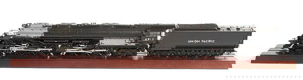 Trix 4-8-8-4 Union Pacific Big Boy Loco: Trix 4-8-8-4 Union Pacific Big Boy Articulated Loco and Tender No.4013, with silver smokebox, complete with all accessory packs and instruction booklet. A superb model in Mint condition contained in a