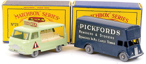 Matchbox No.21c Commer Milk Float: Matchbox Regular Wheels No.21c Commer Milk Float - light green, cream load, green windows, bottle door decals, clip-fit baseplate, silver plastic wheels - Near Mint to Mint in Excellent Lesney box and