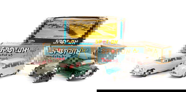 Spot-On No.120 Fiat Multipla: Spot-On - No.120 Fiat Multipla - pale green, red interior - Good Plus in Fair box. No.157 Rover 3 ltr Saloon - pale grey, red interior - Good Plus in Fair to Good box and London Austin Taxi FX4 - blac