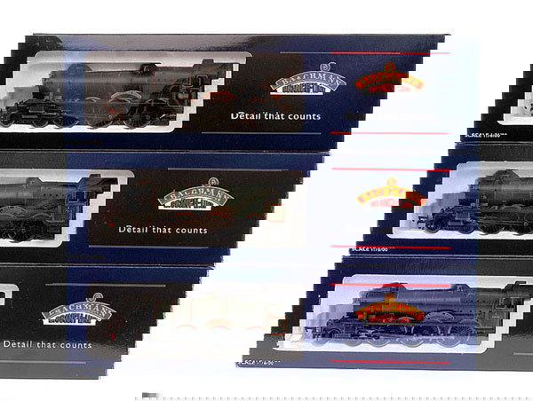 Bachmann 4-6-0 BR Hall Class Loco and Tender: Bachmann a trio of 4-6-0 BR modified Hall Class Loco and Tender (1) 31-775 lined black No.6990 "Witherslack Hall", (2) 31-778 lined green No.6969 "Wraysbury Hall", (3) lined green No.7915 "Mere Hall",