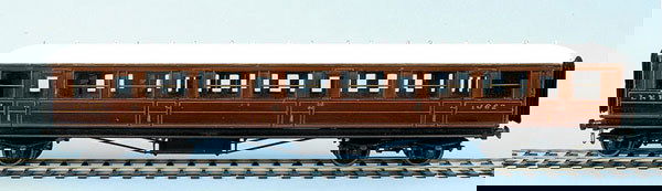 Mills/Bassett-Lowke Gauge 1 Side Corridor Coach: Mills for Bassett-Lowke Gauge 1 all 1st LNER Side Corridor Coach running number 1062. Finished in teak effect with gold lining, sides are Excellent Plus, roof has been repainted. A rare item.