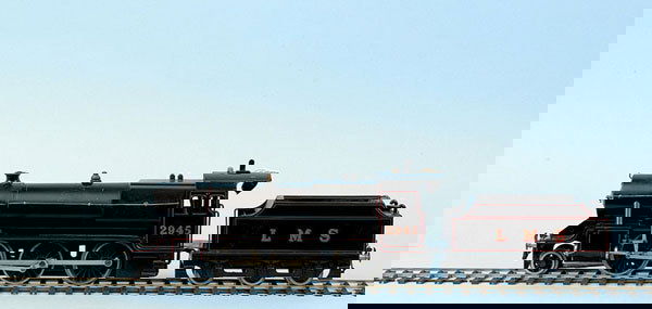 Bassett-Lowke 2-6-0 Loco & Tender No.2945 Mogul: Bassett-Lowke 2-6-0 Loco and Tender LMS black No.2945 "Mogul", Live Steam. Appears to have been only lightly steamed, slight gloss of paint around safety valve otherwise Excellent Plus tender with LMS