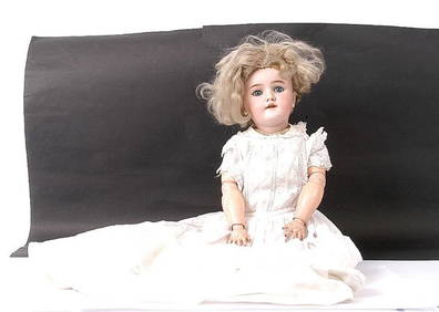Heinrich Handwerck/Simon & Halbig bisque doll (1 of 1)