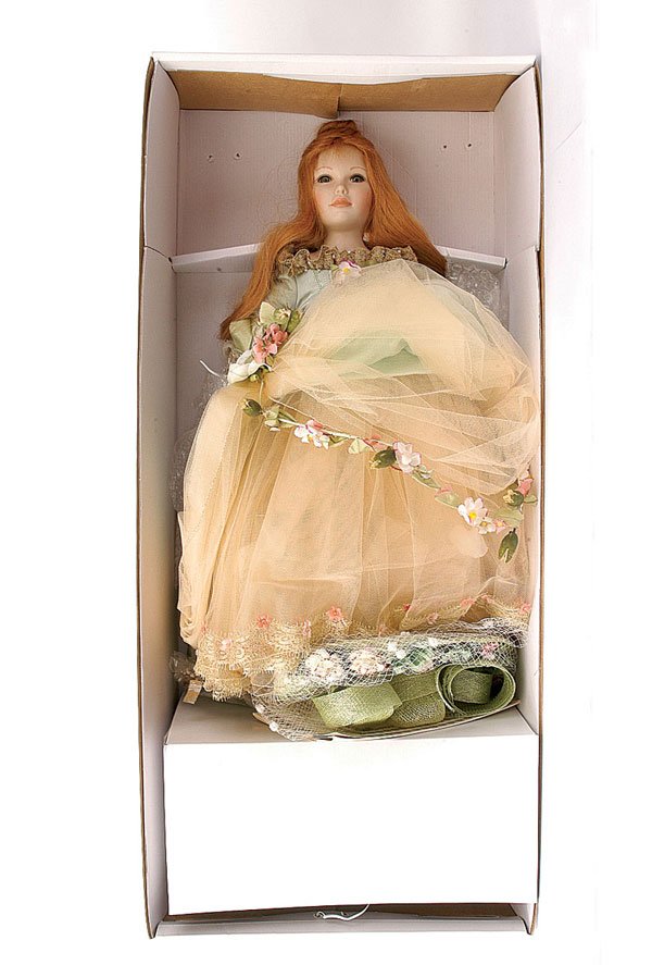 Poupée porcelaine Lady Jane Mundia - Collection