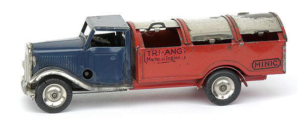 Triang Minic 32H Dust Cart - Post-war version: Triang Minic 32H Dust Cart - Post-war version, blue standard cab, red body with plated hatches and wings, tin hubs, some scratches particularly to roof edges and tarnishing to 2 hatches - still a Good