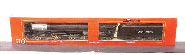 Rivarossi HO No.1254 4-8-8-4 Big-Boy No.4013: Rivarossi HO No.1254 4-8-8-4 Union Pacific black and silver Big-Boy No.4013, very minor rusting to tender wheel securing brackets, front searchlight lamp glazing missing otherwise Good Plus to Excelle