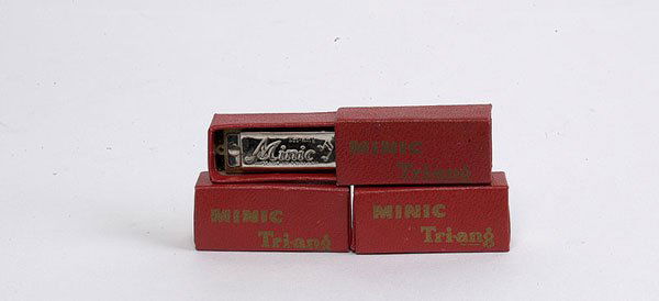 Triang Minic Mouth-Organs: Triang Minic Mouth-Organs - lot comprises 3 x Minic miniature Mouth-Organs - Near Mint including maroon card boxes. (3)