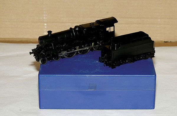 Britrail OO Gauge Brass 4-6-0 Jubilee: Britrail OO Gauge brass 4-6-0 Jubilee, factory painted in plain black. Superbly constructed with much detail being No.32 of a limited edition of 200. Mint Boxed.