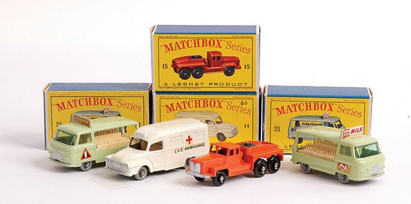 Matchbox Regular Wheels - A Group of Commercials: Matchbox Regular Wheels - group of Commercial Vehicles. (1) No.15b Rotinoff Super Atlantic Ballast Tractor - orange, knobbly black plastic wheels, (2) No.21c Commer Milk Float - light green, bottle do