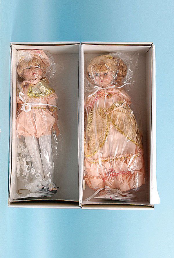 Effanbee Honey Cinderella & Prince Charming Doll: Effanbee Doll Classics Honey Cinderella and Prince Charming replica vinyl dolls, Honey was the first hard plastic doll made by Effanbee and the costumes are a reproduction of the 1952 design, complete
