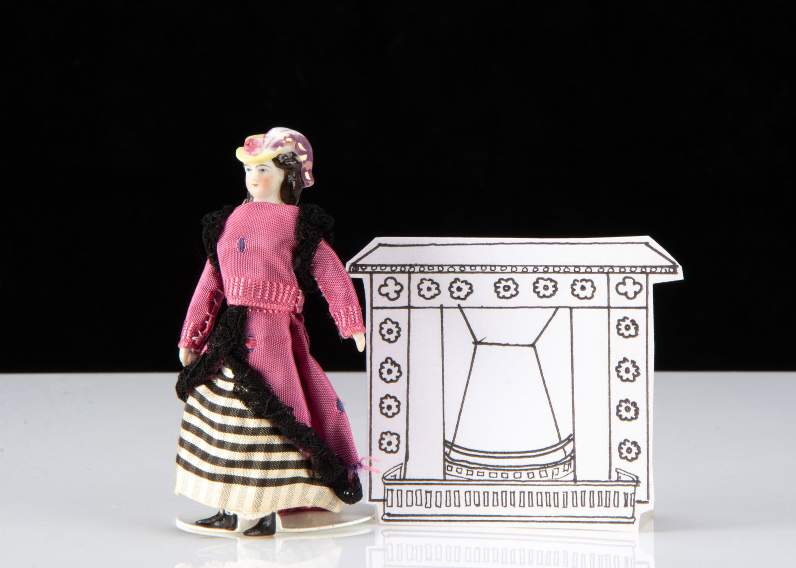 A rare 19th century bisque shoulder head dolls’ house doll with moulded hat, (1 of 1)