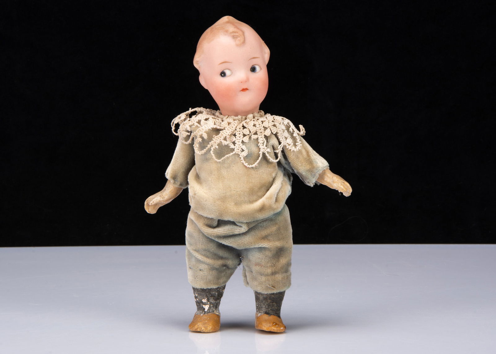 A small Gebruder Heubach 9085 googly eyed doll, (1 of 1)