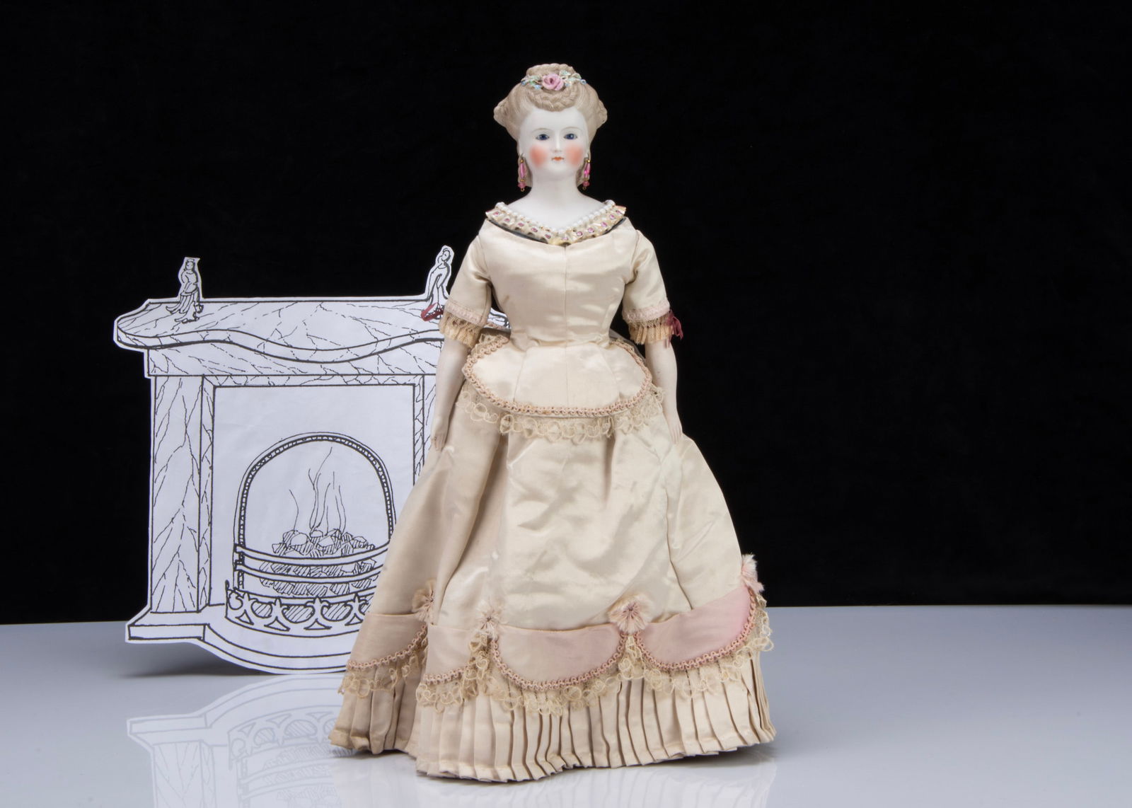A rare Kling bisque shoulder head lady doll with elaborate hair and decorated shoulders, (1 of 7)