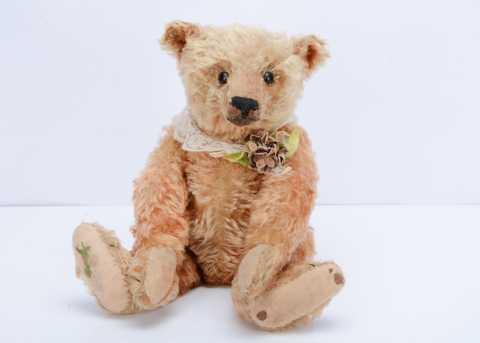 A rare and early Steiff teddy bear, circa 1909, (1 of 4)