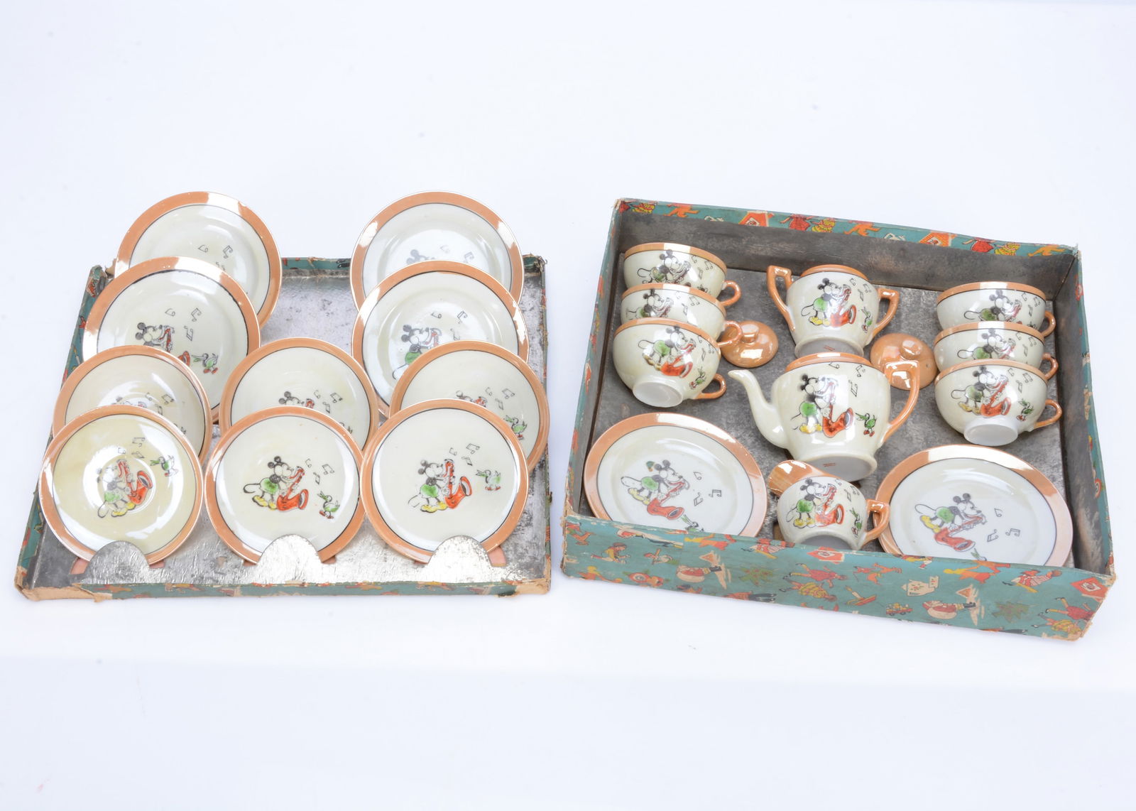 A 1930s Japanese lustre Mickey Mouse child’s tea set, (1 of 1)