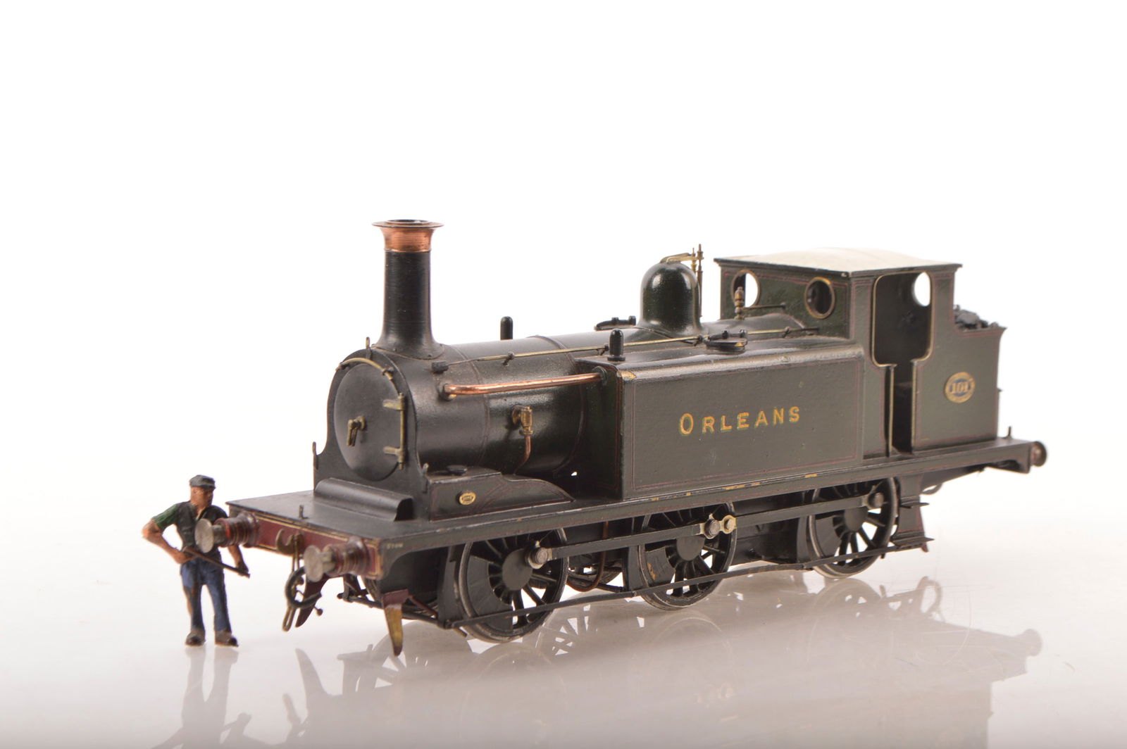 Kitbuilt Finescale 0 Gauge 0-6-0 LB&SCR lined dark green class E1 'Orleans',: Kitbuilt Finescale 0 Gauge 0-6-0 LB&SCR lined dark green class E1 'Orleans', No.101, 2-rail Finescale electric, an older model with excellent body detail including cab detail, cab access and window tr