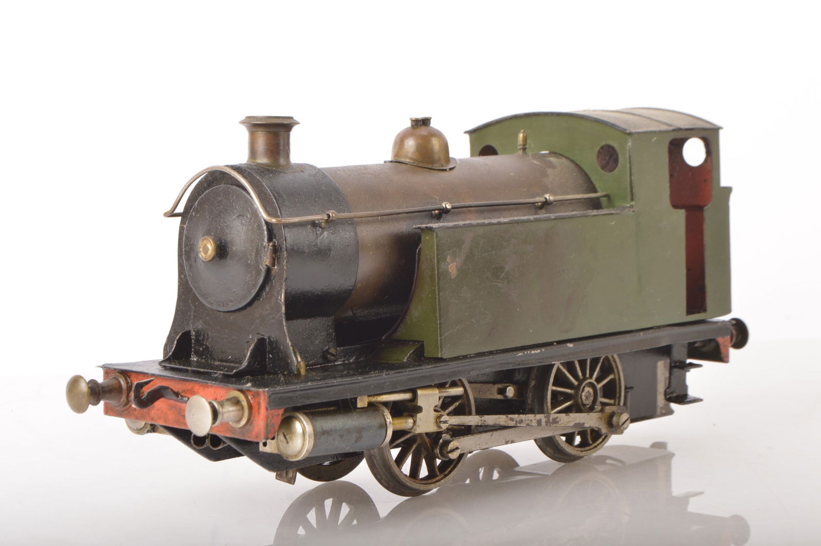 Bing Gauge 1 Modified 0-4-0 Tank Loco Green, Live steam, (1 of 1)