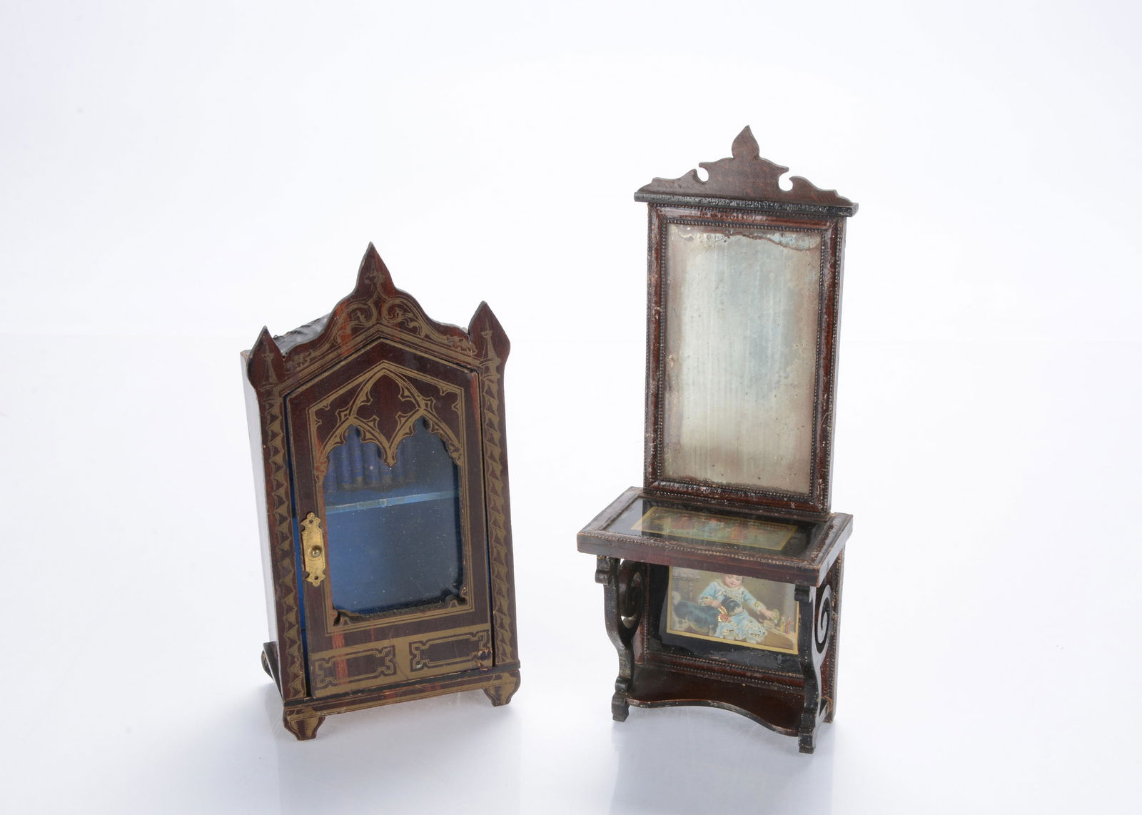 An 19th century Waltershausen dolls’ house Gothic display cabinet, (1 of 1)