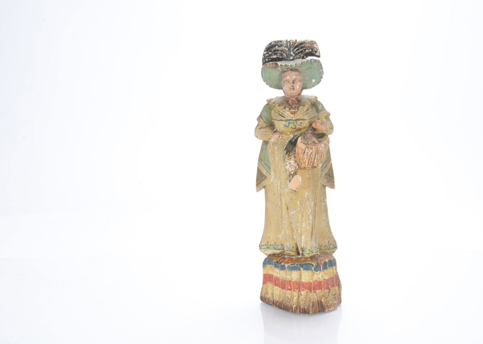A rare early 19th century Sergiev Posad large trihedrial doll, (1 of 2)