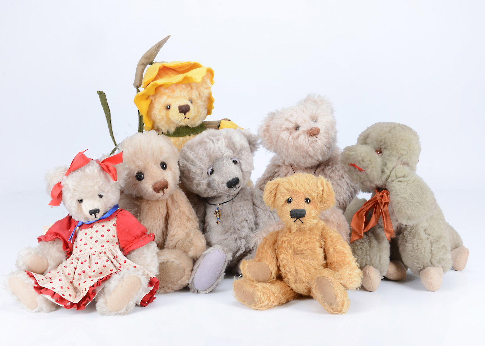 Seven artisit and collectors teddy bears, (1 of 1)