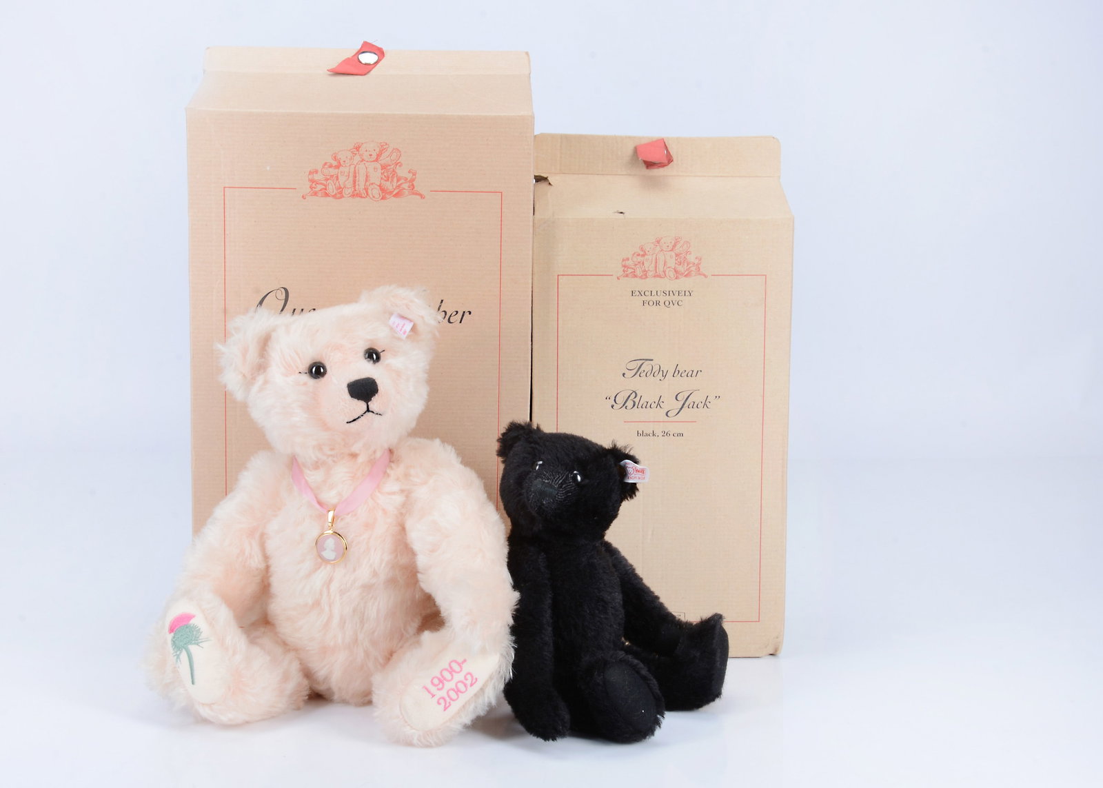 Two Steiff limited edition teddy bears, (1 of 1)