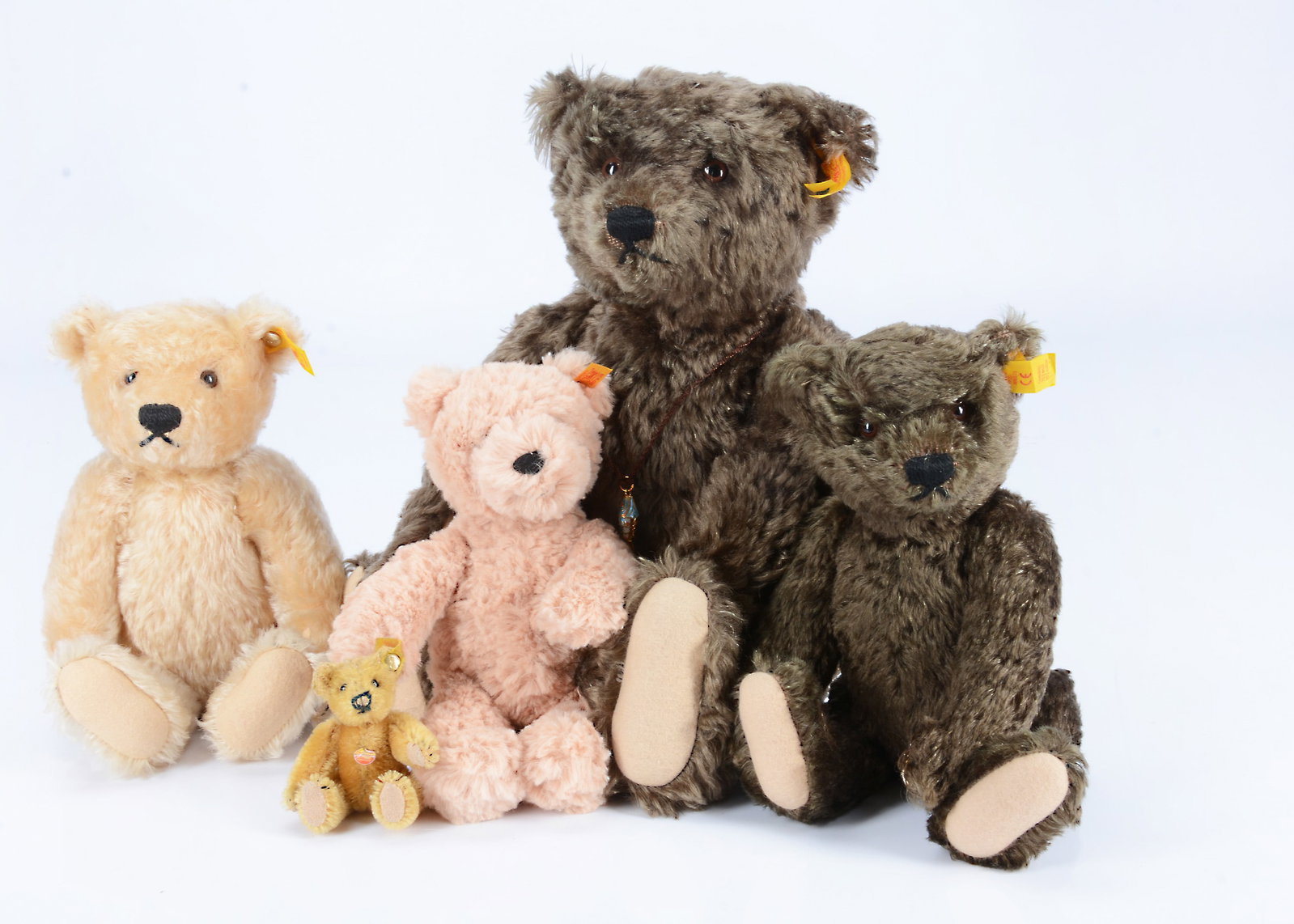 Five Steiff yellow tag teddy bears, (1 of 1)