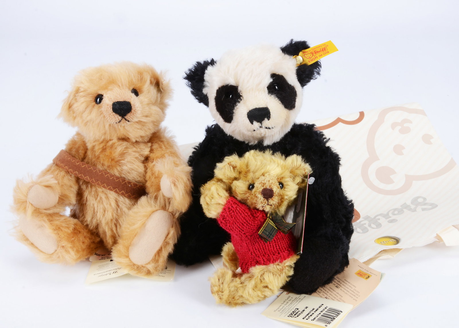 Two Steiff teddy bears, (1 of 1)