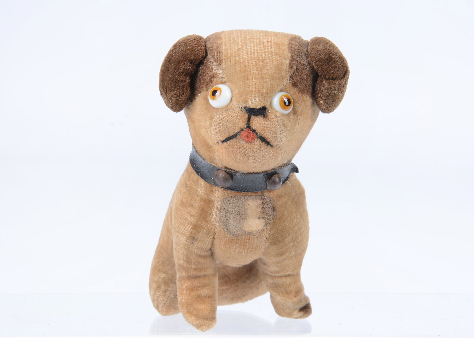 A 1920s small British comic dog, (1 of 3)
