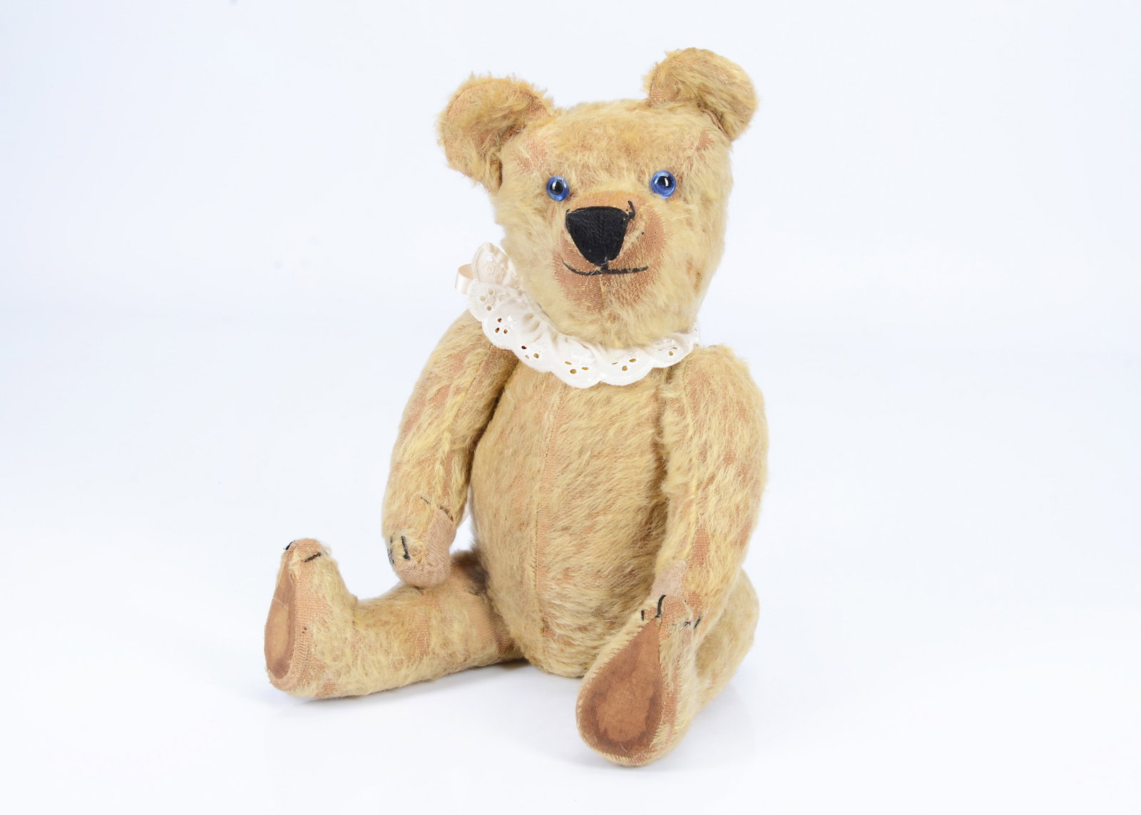 A 1920s Chad Valley Smiler teddy bear (1 of 2)