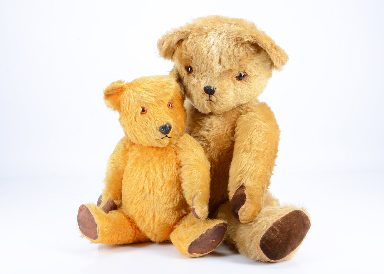 Two post-war British teddy bears, (1 of 1)