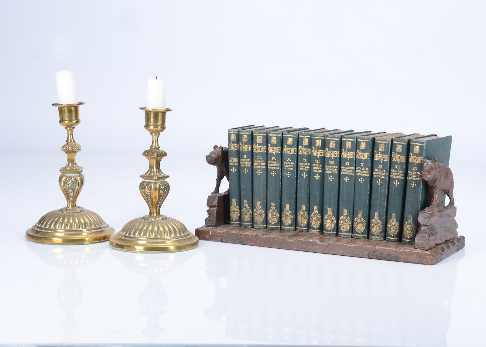 A Black Forest wooden bear folding bookends, (1 of 1)