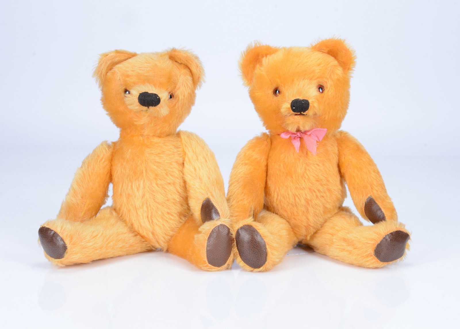 Two post-war Tara Toys teddy bears, (1 of 1)