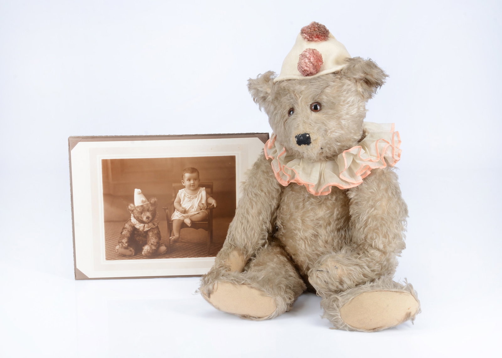 A rare large Steiff brown tipped mohair Teddy Clown bear, with provenance circa 1927, - 2