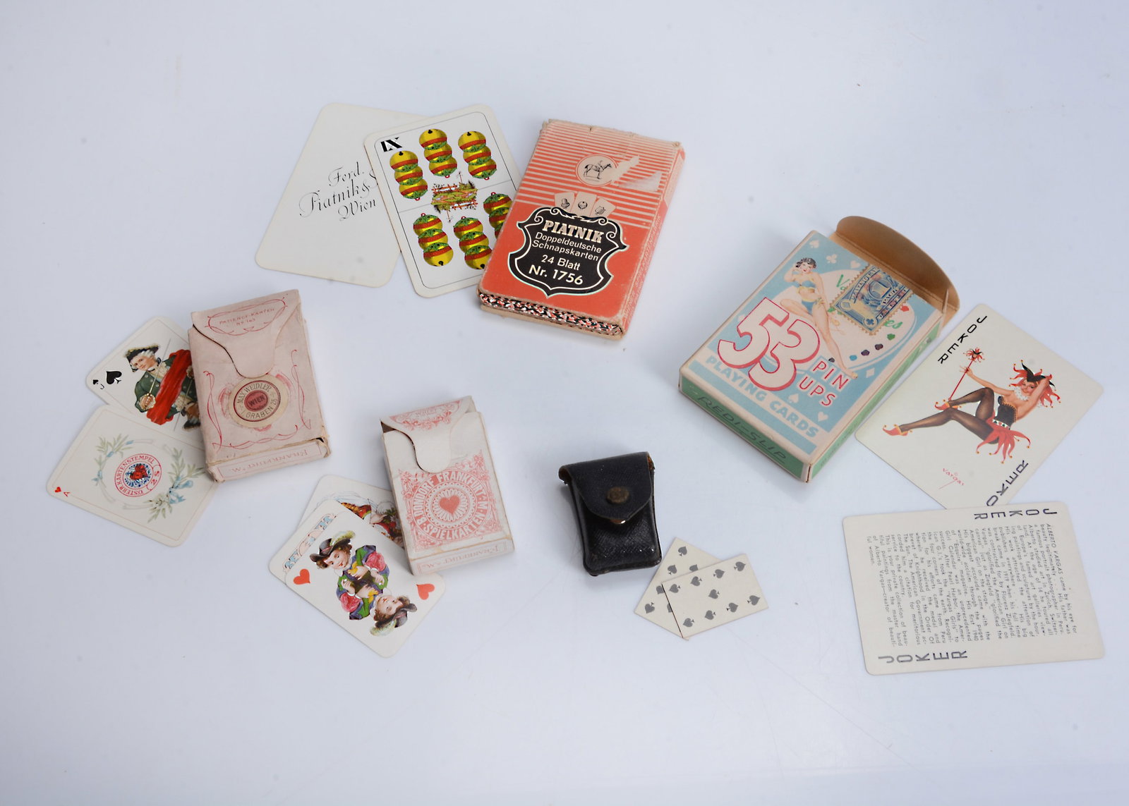 Playing cards, (1 of 1)