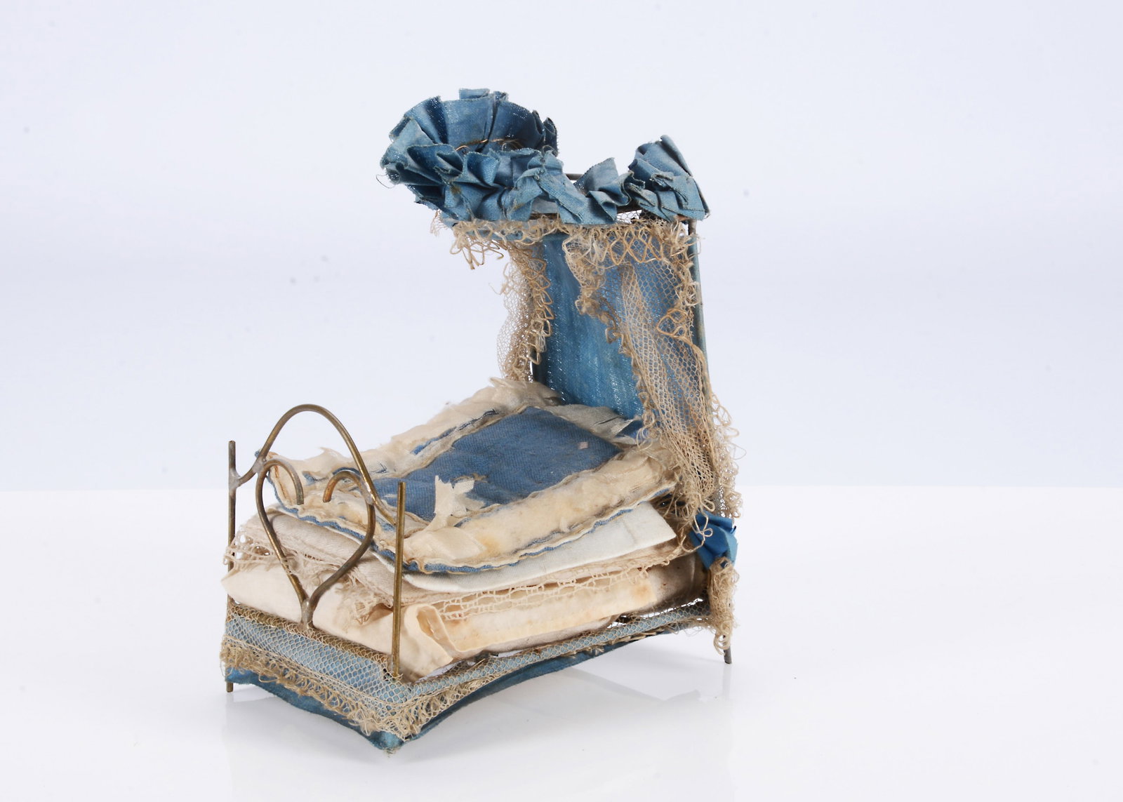 An 19th century wire dolls’ house half-tester bed, (1 of 2)