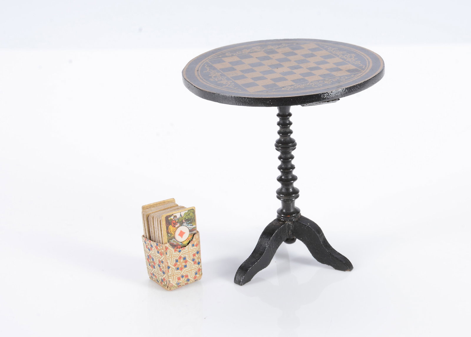 An 19th century Waltershausen dolls’ house chess table, (1 of 1)
