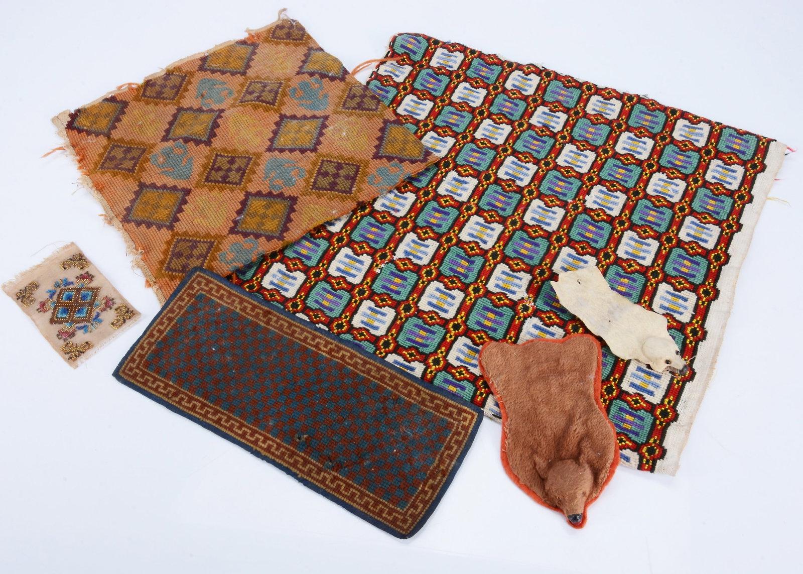 Dolls’ house carpets and rugs, (1 of 1)