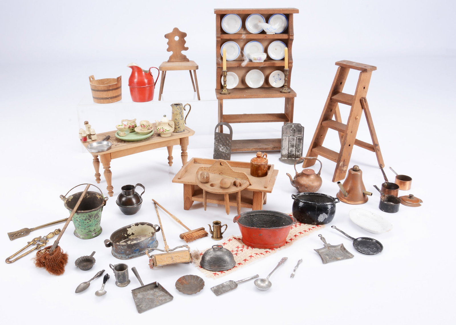 Dolls’ house kitchen, (1 of 1)